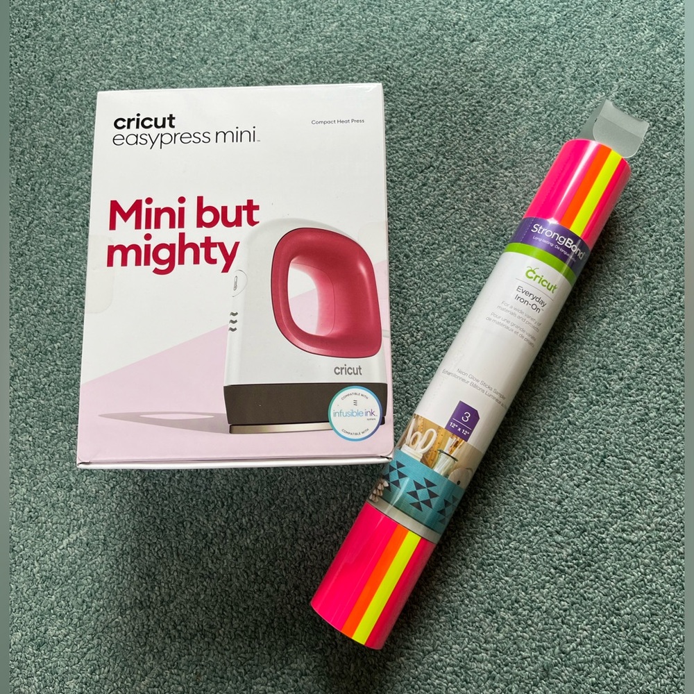 Cricut easypress mini bundle